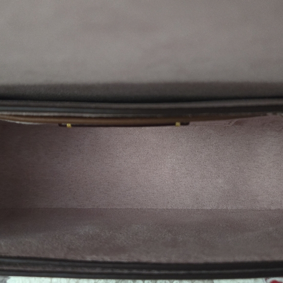 Coach Studio 19 - Picture 12 of 16